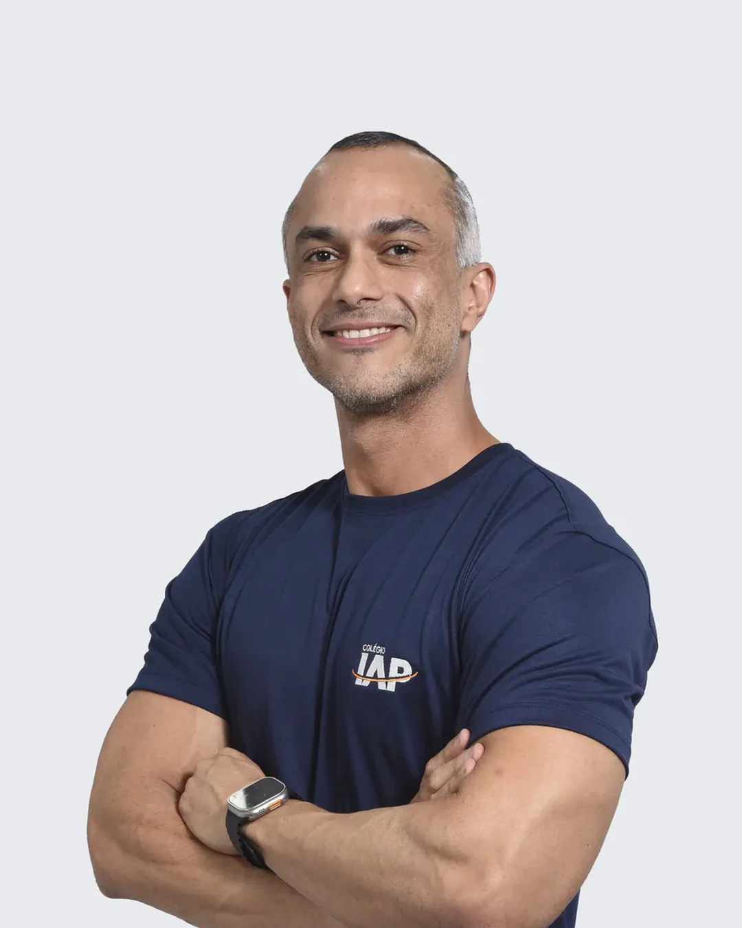 Hugo Leonardo, professor(a) de Química do Colégio IAP